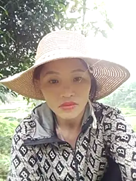  Lyly pussy  online show from April 21, 3:24 am