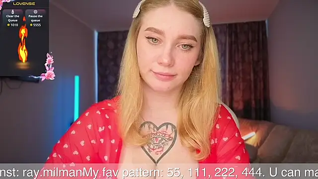AliceMilr online show from June 25, 8:29 am