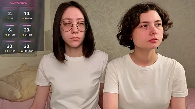 AllisonKierce online show from May 19, 3:35 am