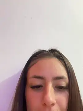 valesaenz   online show from April 21, 4:19 am