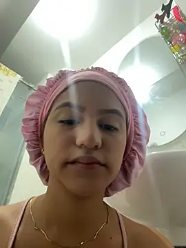 ViankaRose online show from April 29, 10:40 am