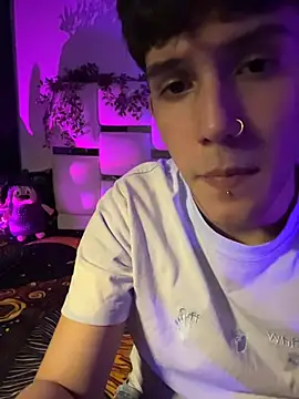 Poison Boys online show from July 3, 1:44 am