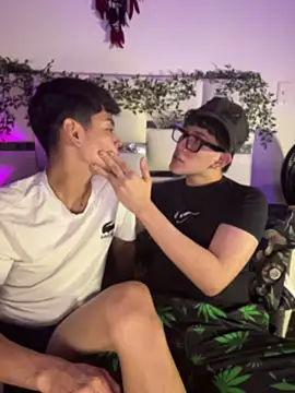 Poison Boys online show from July 14, 3:33 am