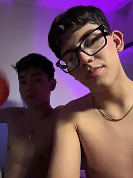 Poison Boys online show from July 6, 6:40 am