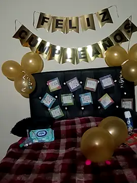 Lilith0423 online show from April 25, 2:25 am