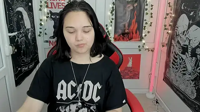 Caroline cutte online show from June 26, 7:09 am