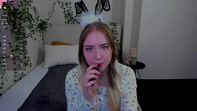 Liacandy  online show from June 22, 1:54 am