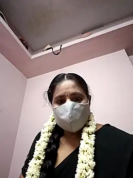 Tamilaunty35 online show from May 6, 5:06 pm