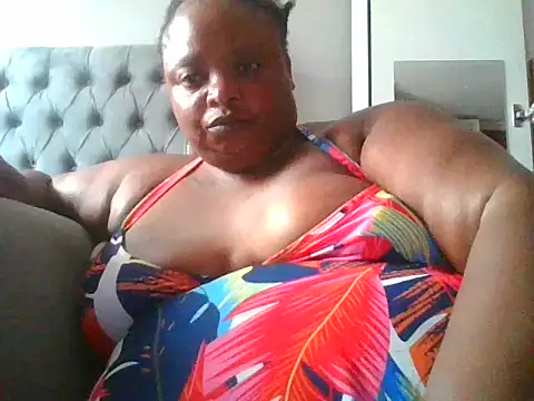 SweetBelly1 online show from April 15, 8:48 am