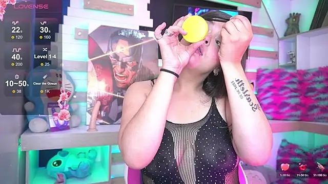 IvyLuxe  online show from April 13, 7:03 pm