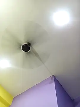 10th girl online show from April 17, 9:50 pm