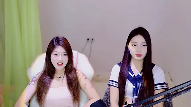 Xiongchumo1120 online show from April 14, 2:33 am