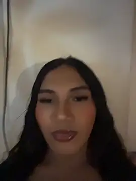 slutty aki online show from June 3, 2:44 pm