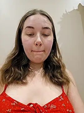 Doris2222 online show from April 18, 7:58 pm