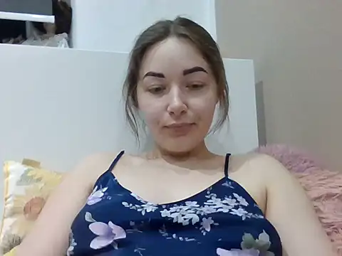 Doris2222 online show from April 26, 10:07 pm