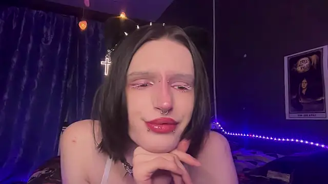 Niky Long online show from May 7, 11:52 pm