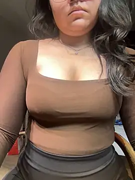 prettybabyyy5 online show from June 7, 9:27 am