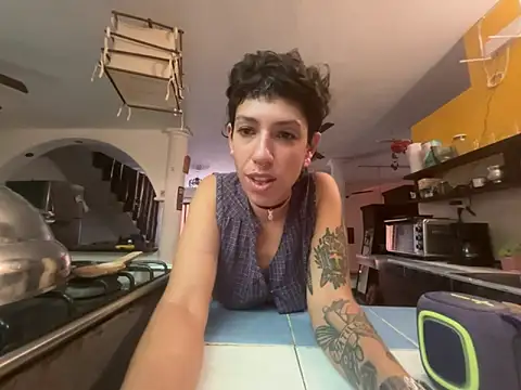 evil-lolitaxxx online show from April 21, 5:20 pm