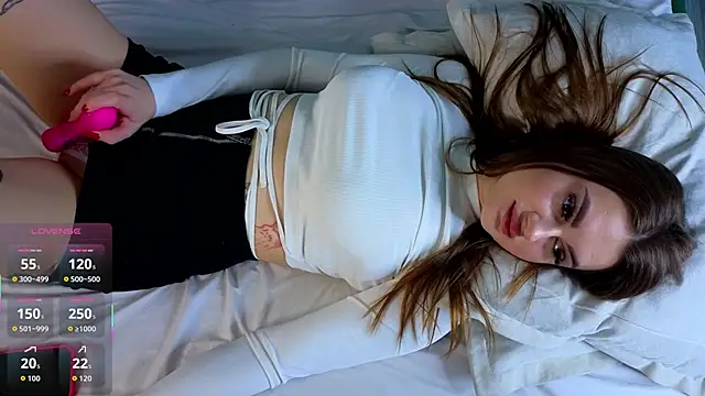 NicolePerkins online show from April 23, 8:22 pm