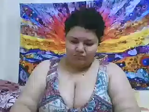 the caramelcola online show from May 7, 3:33 am