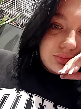 ElissXx online show from April 21, 1:29 pm