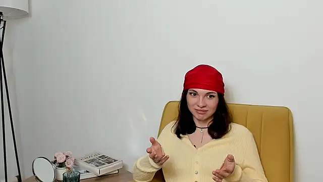 RubieVictoria online show from April 14, 9:20 am