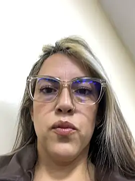 Aphril Iris online show from April 29, 11:43 pm