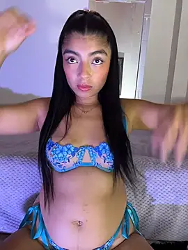 LeiaMara online show from April 23, 1:13 pm