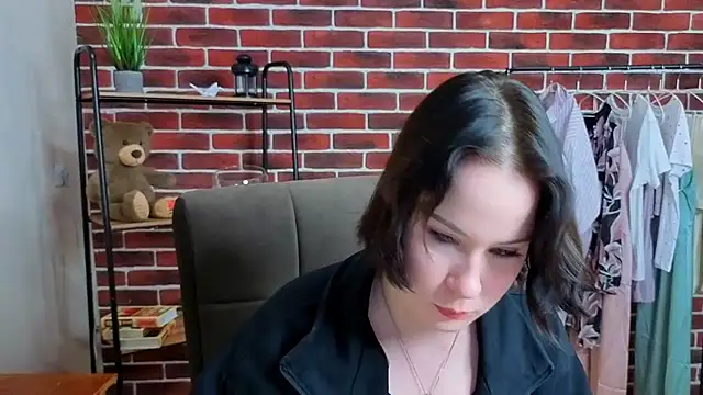 NancyyMitchell online show from April 25, 1:36 pm