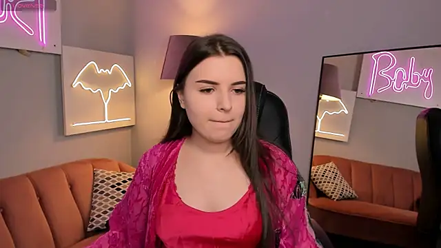 AliceLiador  online show from April 21, 2:57 pm