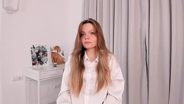 MarloEinck online show from April 18, 6:21 pm