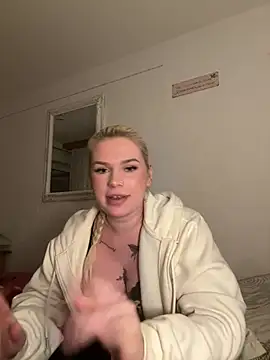 BlondeChaya online show from April 16, 6:07 pm