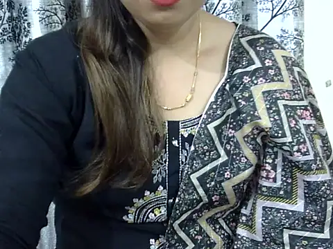 hotsivya online show from May 12, 7:20 pm