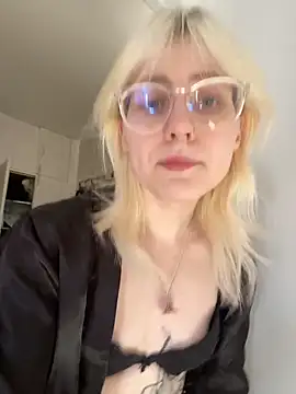 Blondie Picxel   online show from April 23, 1:02 pm