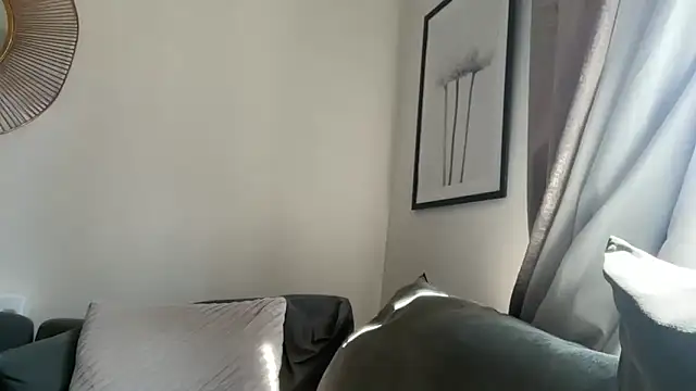 arielsweetieee online show from June 19, 9:46 am