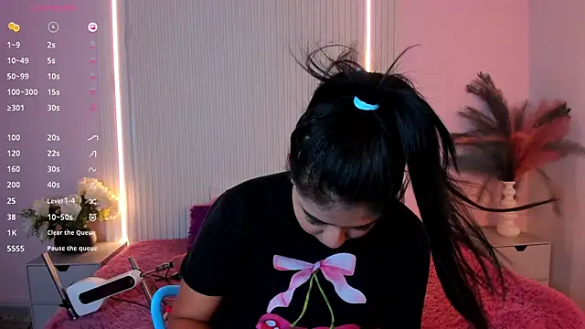 LucyWild8 online show from July 18, 9:06 pm