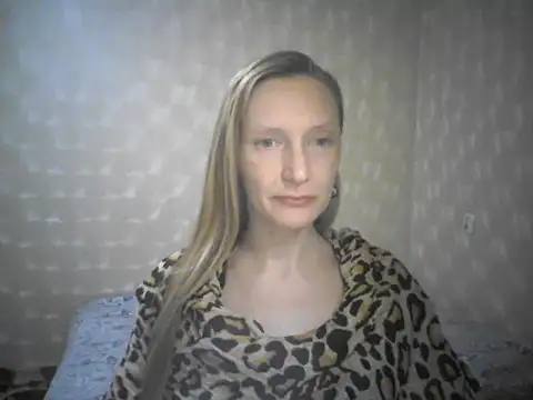 LunaBelle8 online show from April 17, 5:37 pm