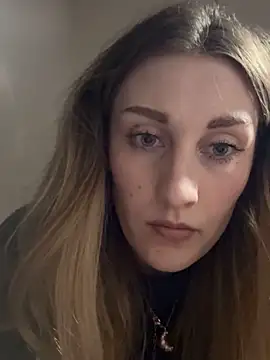 SchmuseBunny online show from April 27, 7:44 pm