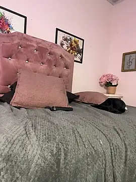 Maggiee 1 online show from July 23, 1:58 am