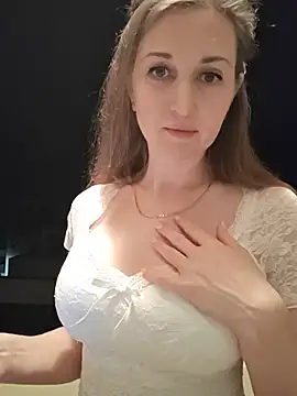 irresistibelle online show from July 15, 7:29 pm