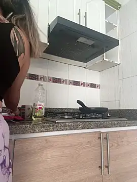 JUANITA07 online show from April 22, 1:08 pm