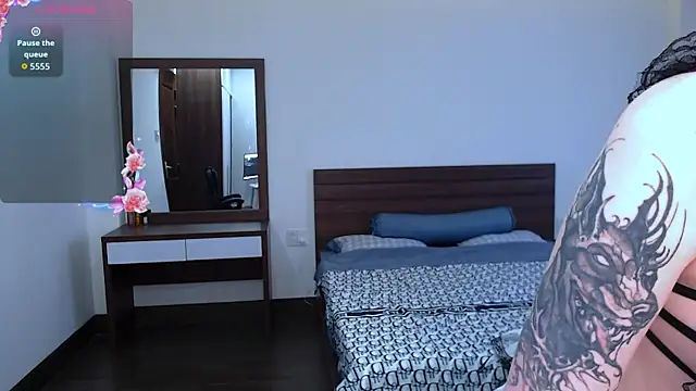 MiyaKitten online show from April 22, 1:13 am