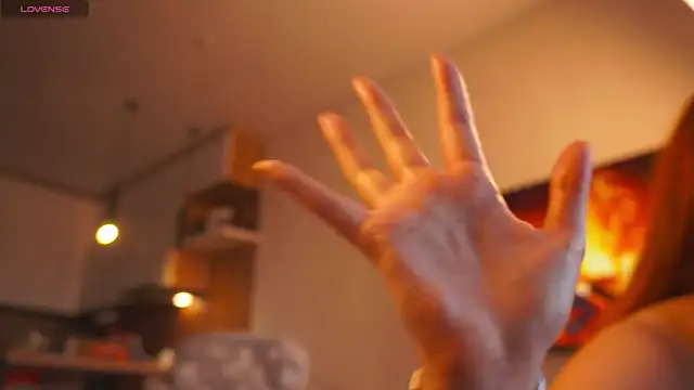 evawitney online show from April 25, 1:41 pm