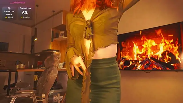 evawitney online show from April 23, 5:26 am