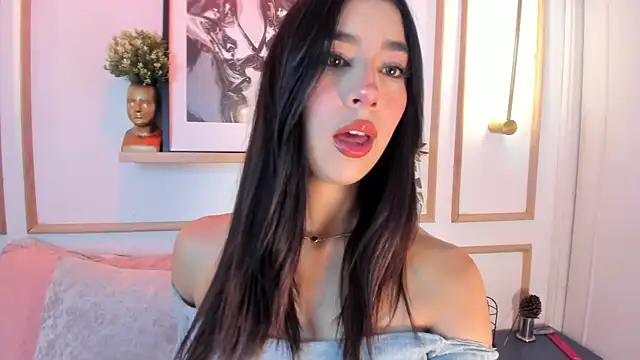 Nanami  online show from April 28, 1:15 pm