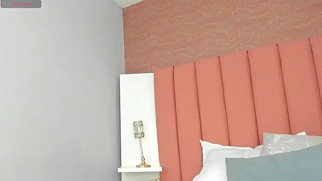 MiaJacksson online show from July 15, 8:46 pm