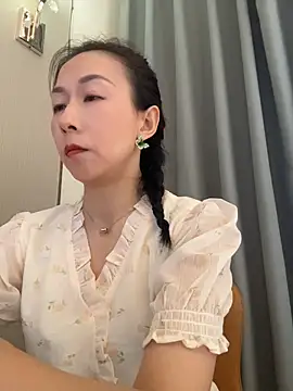 summer0430 online show from June 26, 8:59 am