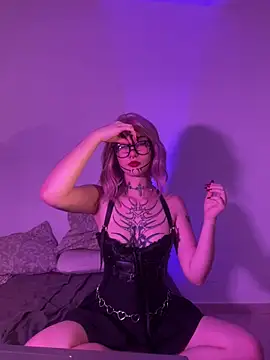 NoahWhitte online show from April 28, 3:54 am