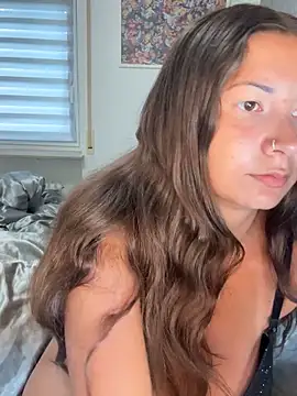 AmeliaStarOfficial online show from July 1, 5:01 pm