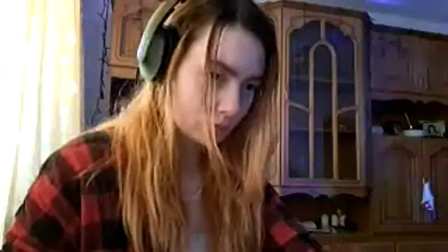 LubaGiovanni online show from April 24, 12:30 pm